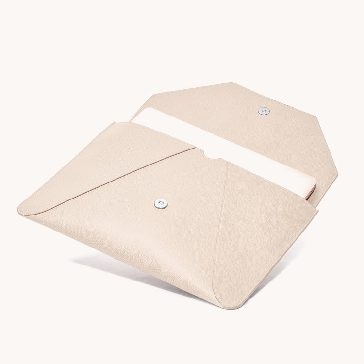 envelope laptop sleeve pebbled blush side view with open sleeve and laptop inside